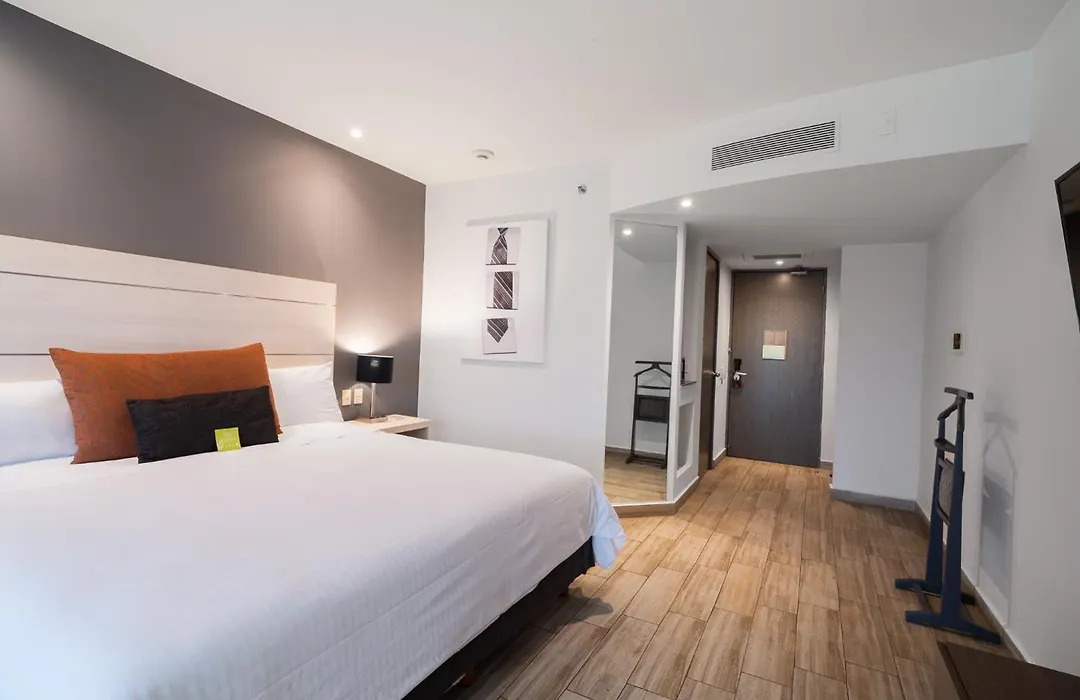 Real Inn Perinorte-1