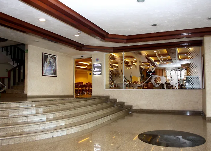 4 star hotel: Hotel Parque Satelite